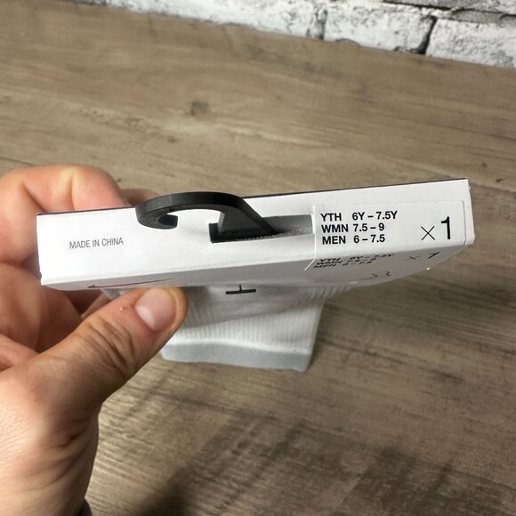 NWT Nike Unisex Spark Dri-FIT Running Crew Socks White Size Small (DA3584-100) - Picture 8 of 9